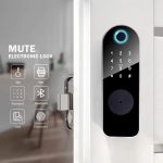 Ttlock Tuya Wifi App Electric Rim Lock Smart Digital Key Cara Password Biometric Fingerprint Gate Rim Latch Lock Black - 图片 2